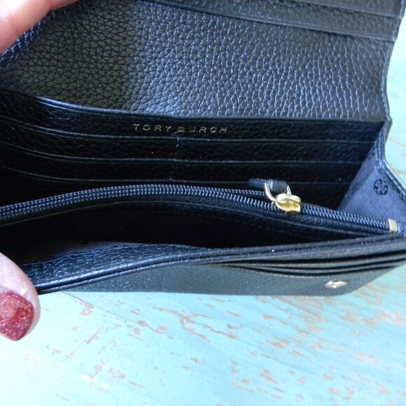 Tory Burch Marion BLACK PEBBLE LEATHER Envelope Continental Wallet - Picture 7 of 9